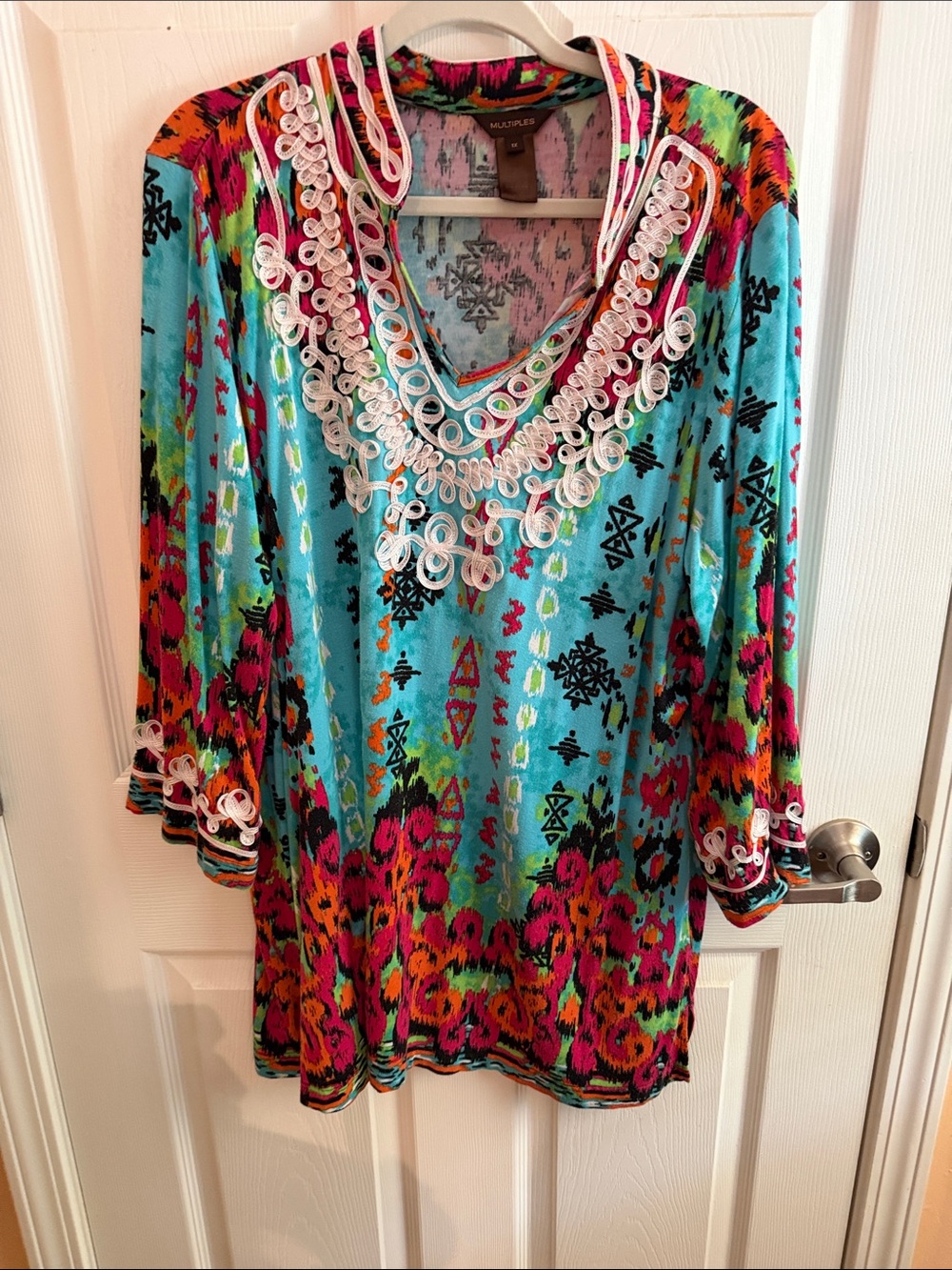 Mud Pie Turquoise Multicolor Embroidered V-Neck Tunic with White Trim